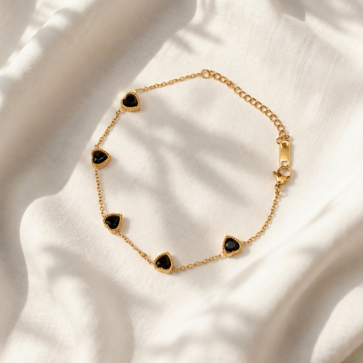 Noir Heart Bracelet