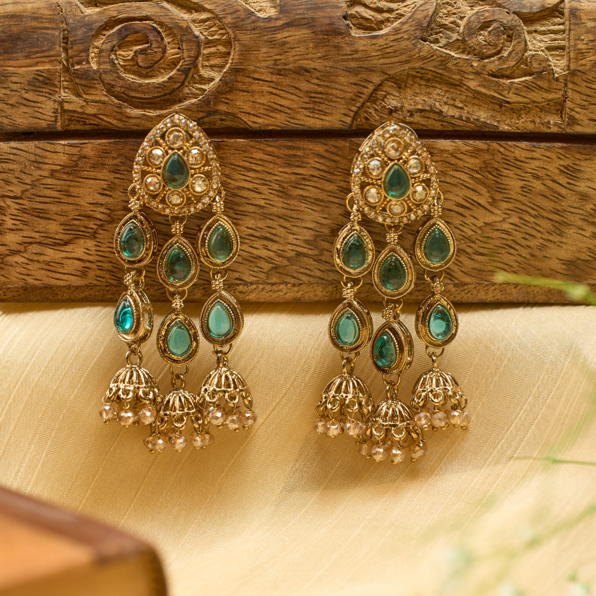 Meera – Teal Green