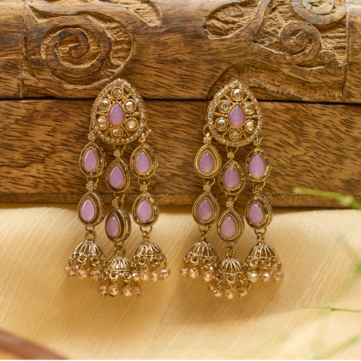 Meera – Lilac