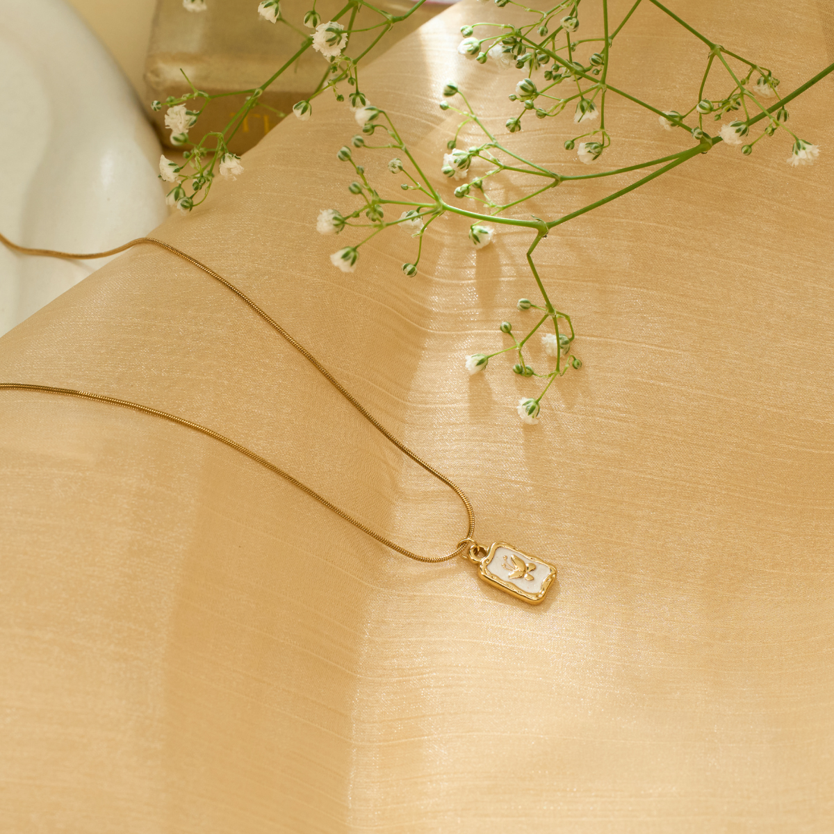 Lumière Charm Necklace